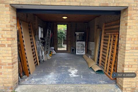 Garage Available At Extra Cost £175pcm