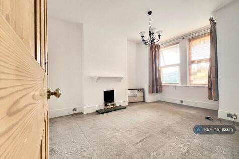 Living Room/Double Bedrooms