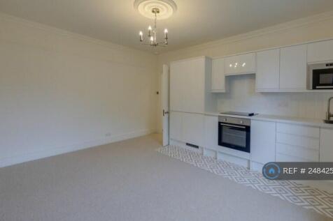 Lounge/Kitchen