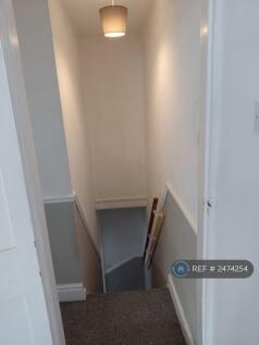 Landing/Stairs