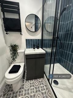 En-Suite Bathroom