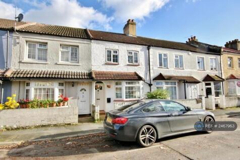 Rooms Available From £530p/m In Woking