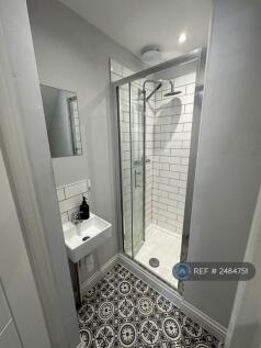 Room 1 - En-Suite