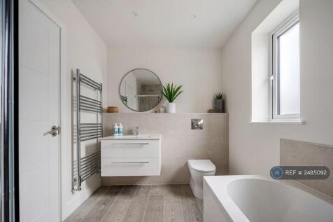 Main Bathroom