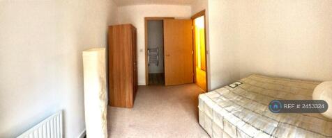 Bedroom 2 &#43; Ensuite