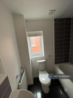 2nd Floor Bathroom