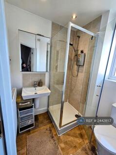 En Suite Bathroom In Room 1