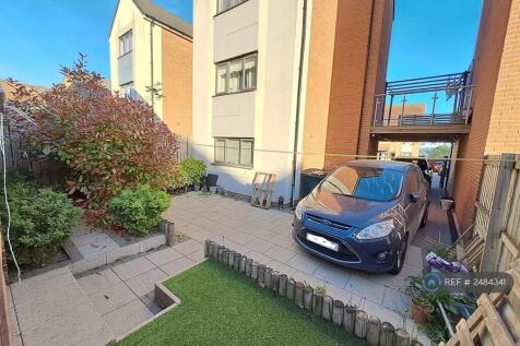 Back Garden/Playing Space View 2