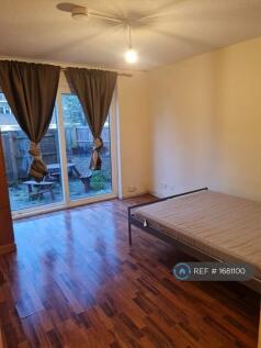 Bedroom 1 With Garden Access