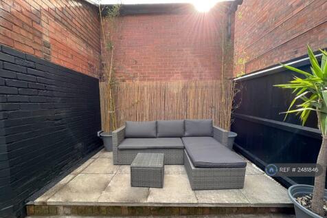 116 Bunbury Street Courtyard Terrace