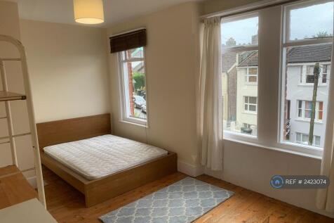 Upstairs Front Bedroom