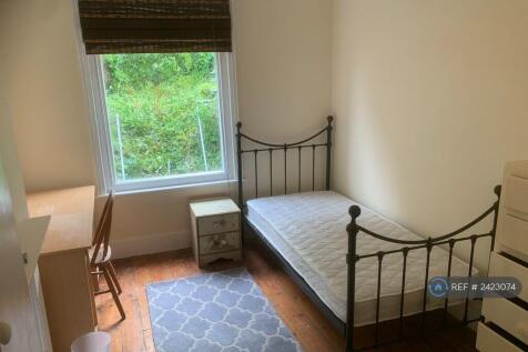 Upstairs Back Bedroom
