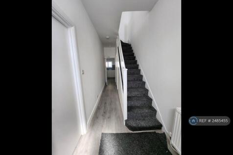 Ground Floor Hall Way