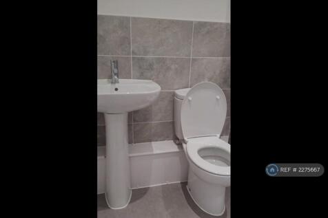 2nd Bathroom
