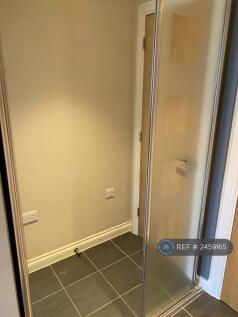 Walk-In Wardrobe
