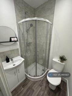 Room 4: En-Suite