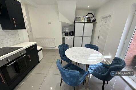 Communal Kitchen