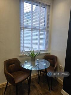 Open Plan Living - Pic 6