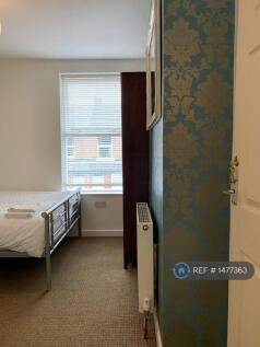 Bedroom 2 - Pic 1