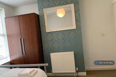 Bedroom 2 - Pic 3