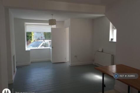 Living Room/Dining 