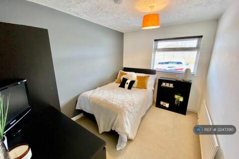 Great Sized Double Bedroom
