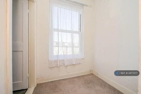 Office / Dressing Room 