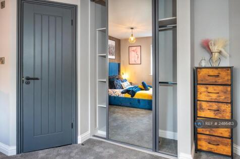 Built In Wardrobe 