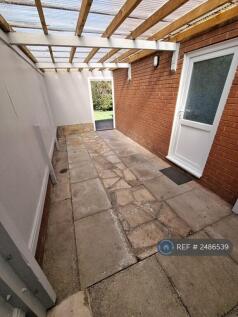 Garage 2.6m x 6.2m