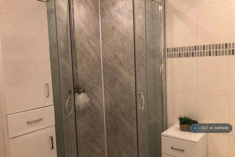 Upstairs Bathroom