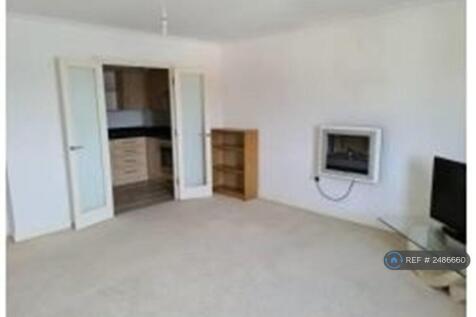 Lounge Facing Kitchen