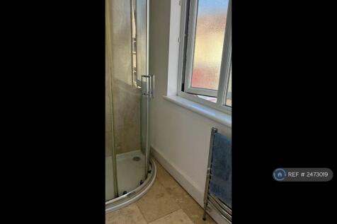 Master En-Suite