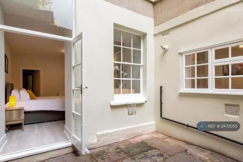 Rear Courtyard