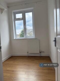 Bedroom 3 (Large Single)