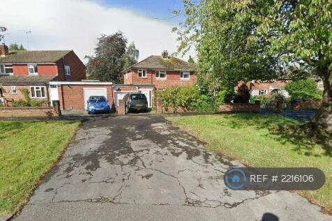 Street View, Ample Off-Road Parking
