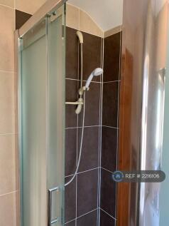 Upstairs Bathroom With Shower