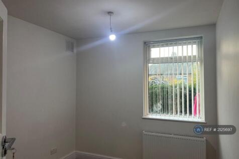 Bedroom 2 - View 1
