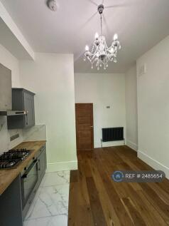 Kitchen Lounge