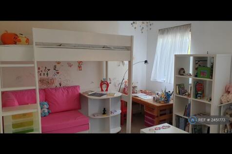 3rd Floor Bedroom