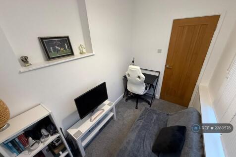 Study / 2nd Bedroom