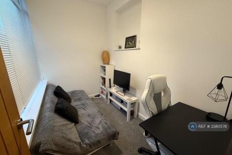 Study / 2nd Bedroom