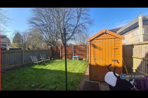 Rear Garden Hut Is Not Included