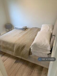 Double Bed 