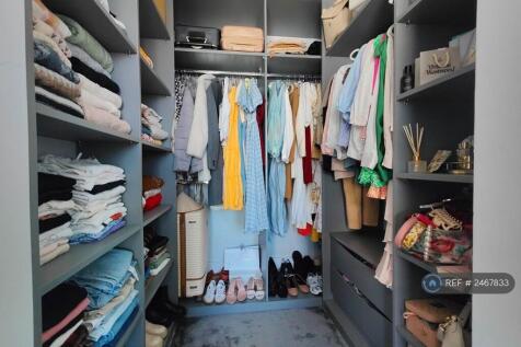 Walk In Wardrobe