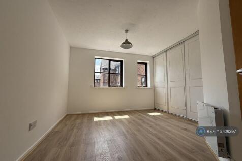 Master Bedroom With Fitted Wardrobes