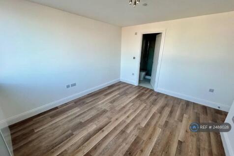 Bedroom1 With Ensuite