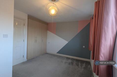 Bedroom 2 (Second Floor)
