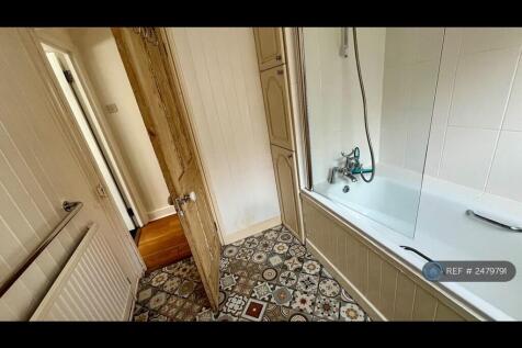 Downstairs Bathroom 2