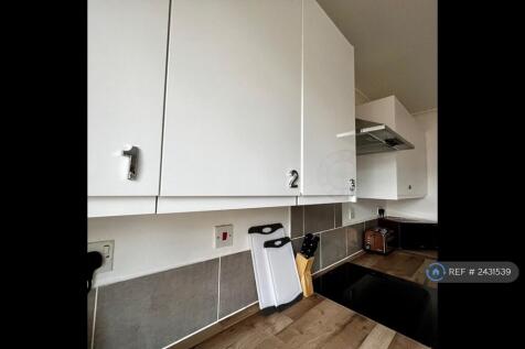 Kitchen Photo 8