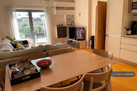Living Area (2)